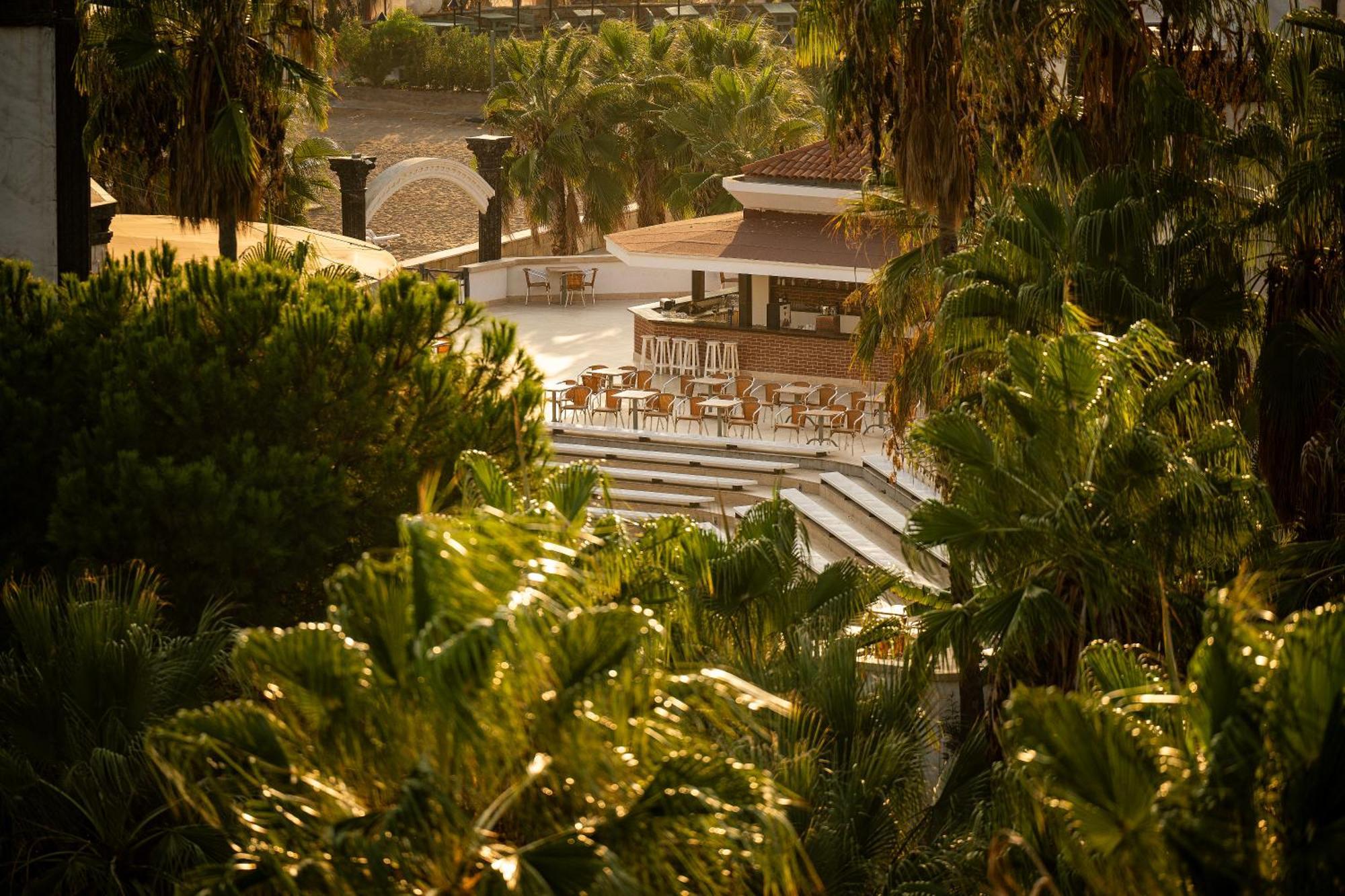 Adora Hotel & Resort เบเลก ภายนอก รูปภาพ