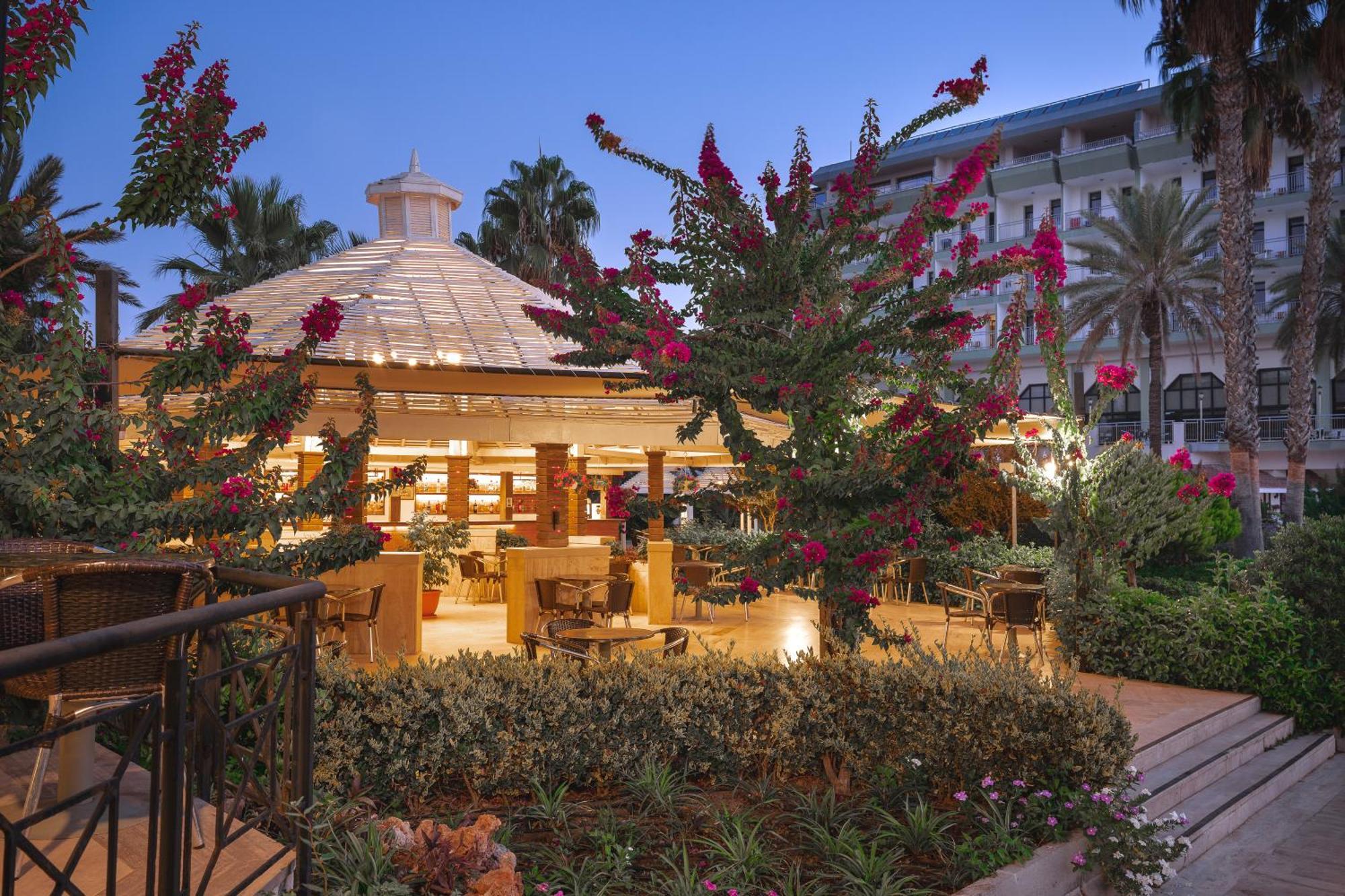 Adora Hotel & Resort เบเลก ภายนอก รูปภาพ